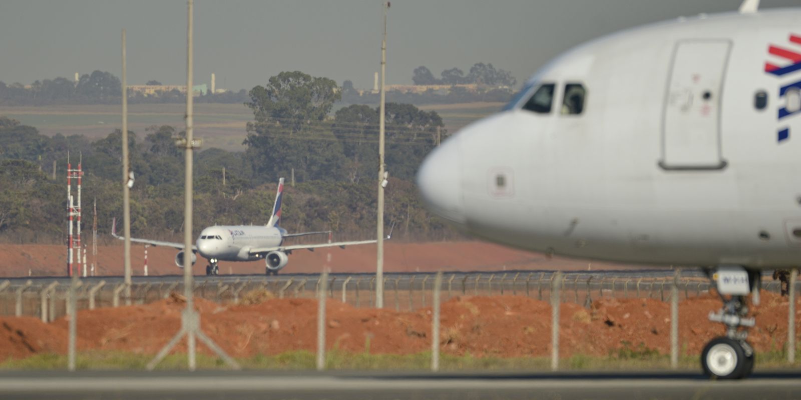 Após ameaça de bomba, voo da Latam de Brasília a São Paulo é adiado