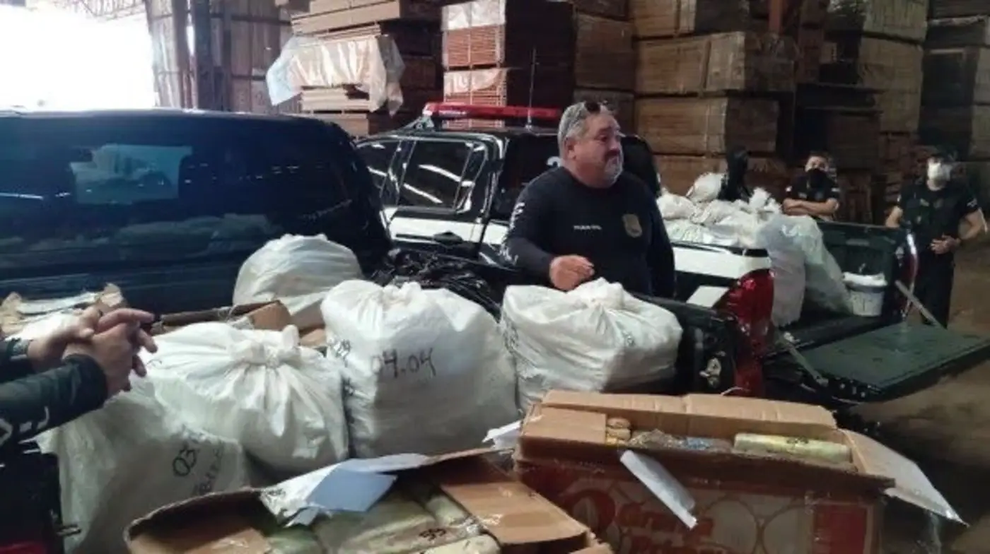 Forças de segurança incineram cerca de 700 kg de drogas apreendidas na Base Candiru, no oeste do Pará