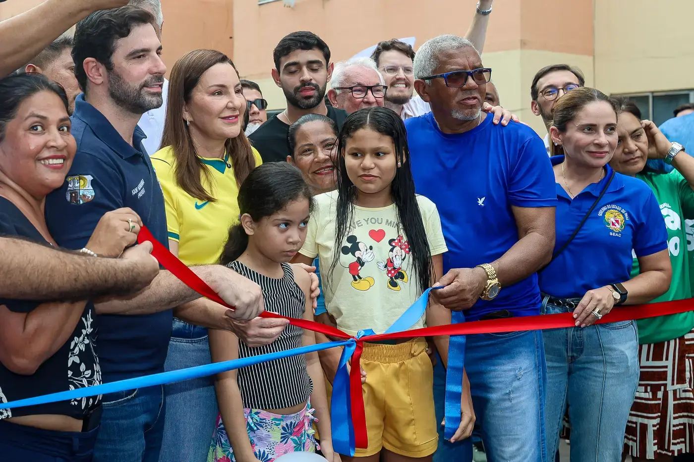 Governadora Hana Ghassan entrega obras do 'Asfalto Por Todo o Pará' no bairro do Tapanã, em Belém