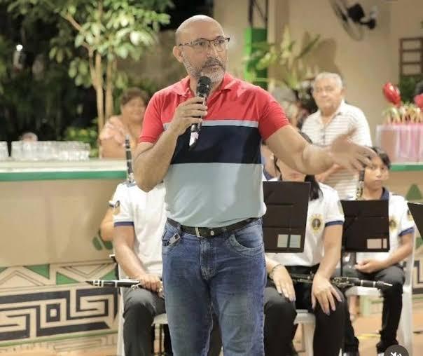 Governo atende comunidade escolar e altera nome de única escola de tempo integral de Santarém