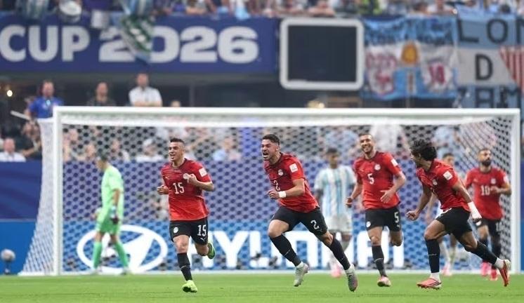 Técnico do Egito acusa arbitragem após eliminação contra Argentina na Copa