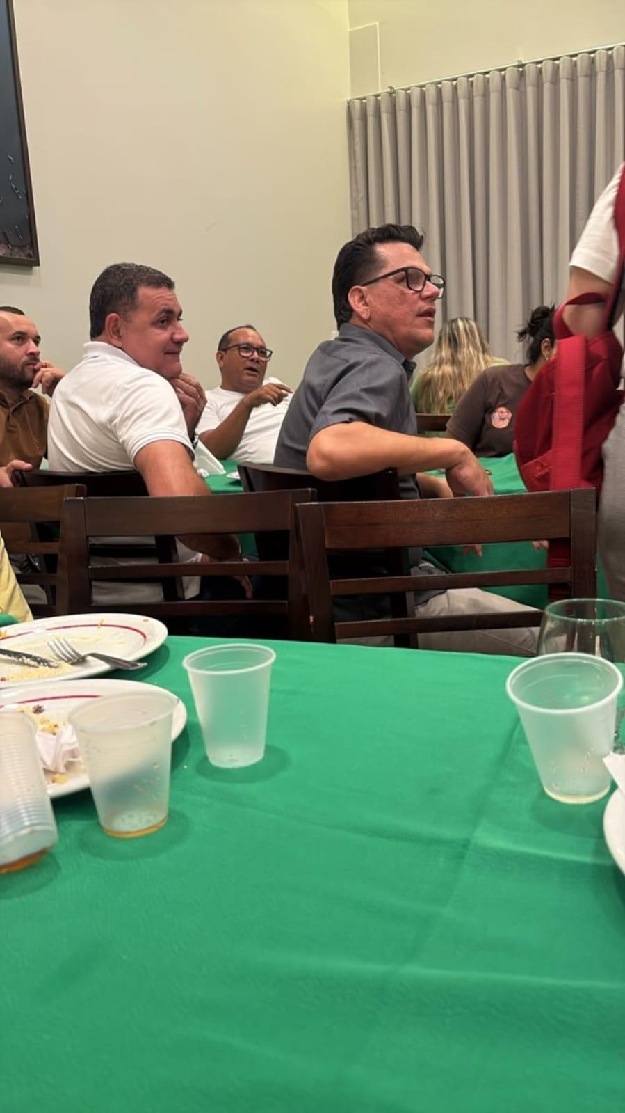 OS INSIDIOSOS: Reunião secreta de vereadores desenha 