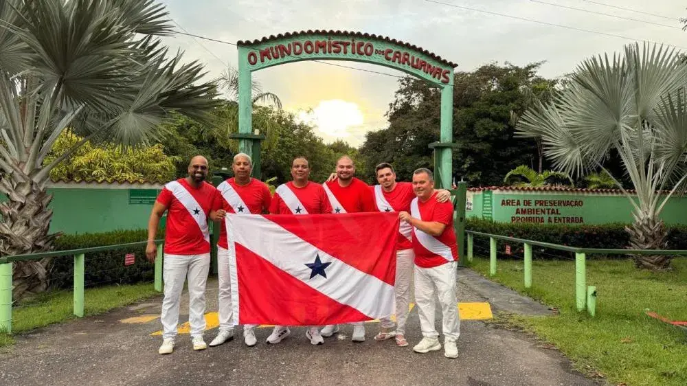 Samba do Pará em homenagem à pajé Zeneida Lima avança e fica entre os 10 finalistas na Beija-Flor para o Carnaval 2027