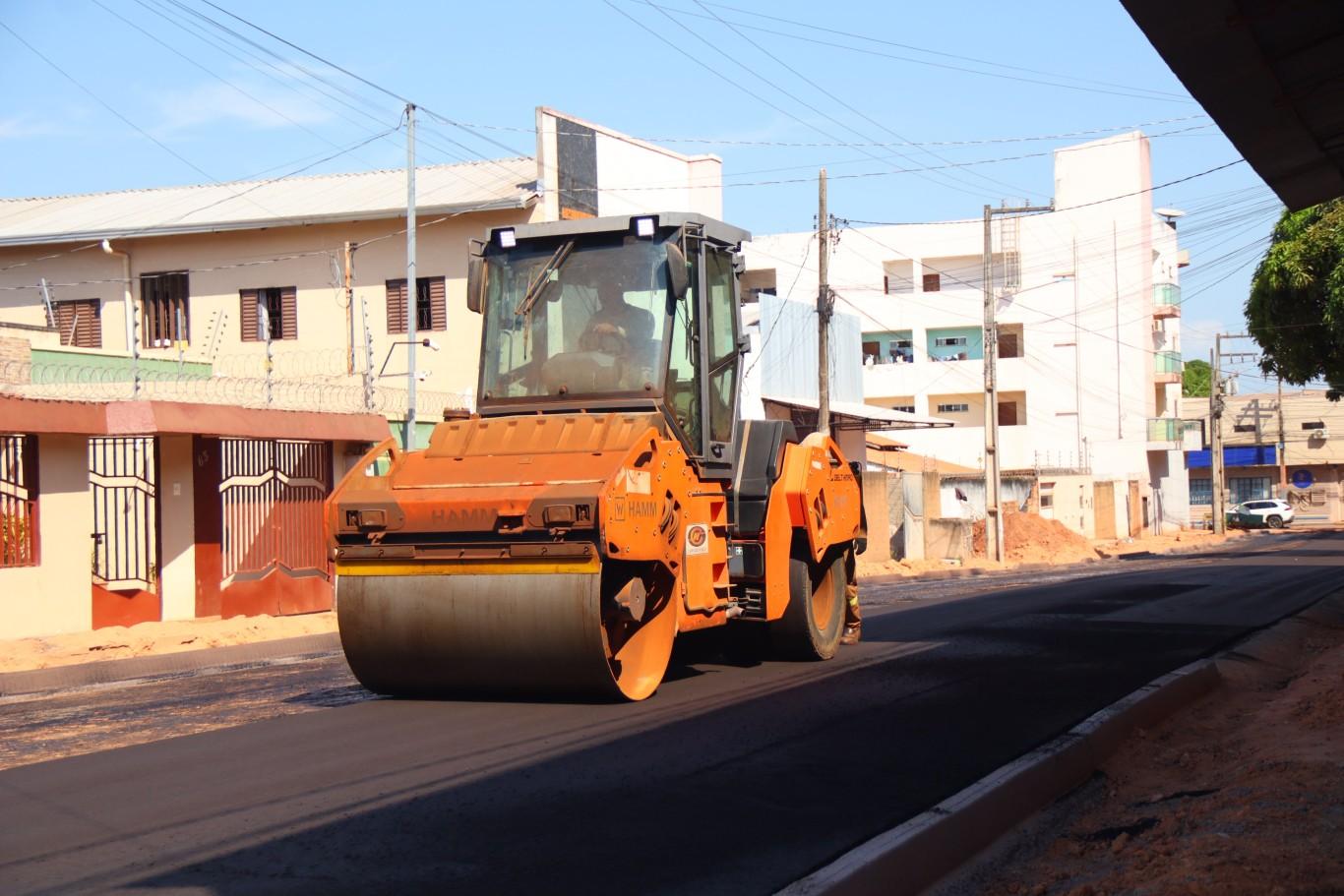 Pavimentação avança no Aeroporto Velho e transforma rotina de moradores e comerciantes em Santarém
