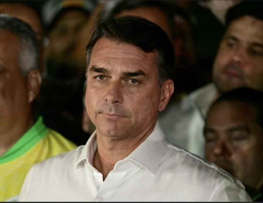 ​Confira as regras e restrições impostas pelo STF ao senador Flávio Bolsonaro