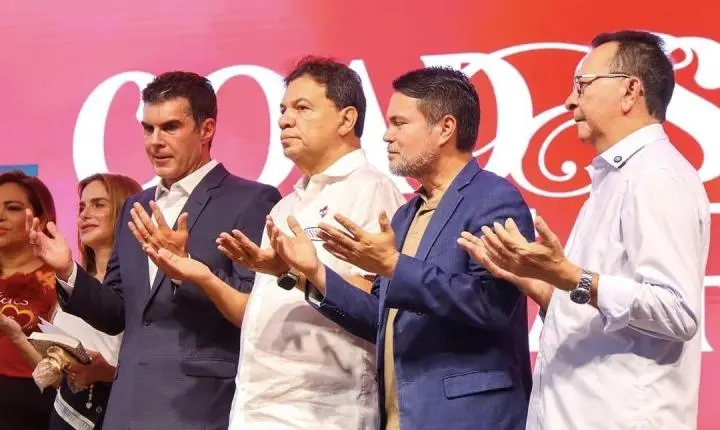 Fake News desmascarada: imagens contradizem versão de que público abandonou evento durante fala de Helder Barbalho