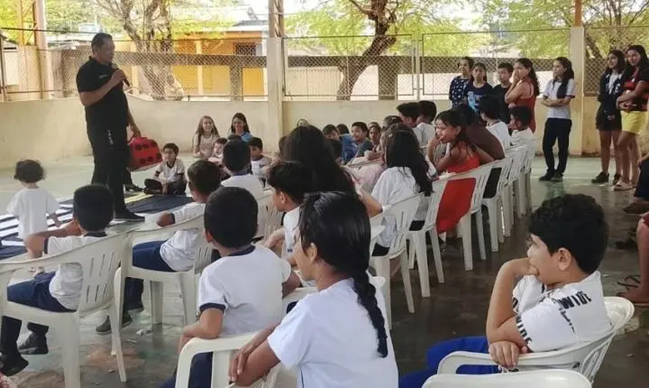 Prefeitura de Santarém leva projeto de educação para o trânsito aos alunos da Escola Eilah Gentil no bairro Santarenzinho