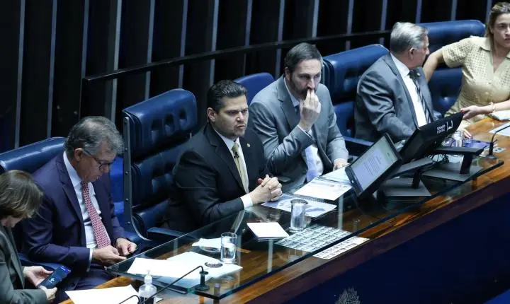 Senado reconhece estágio como experiência profissional