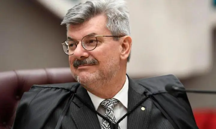 STJ condena ministro Marco Buzzi à perda do cargo após acusações de assédio e importunação sexual